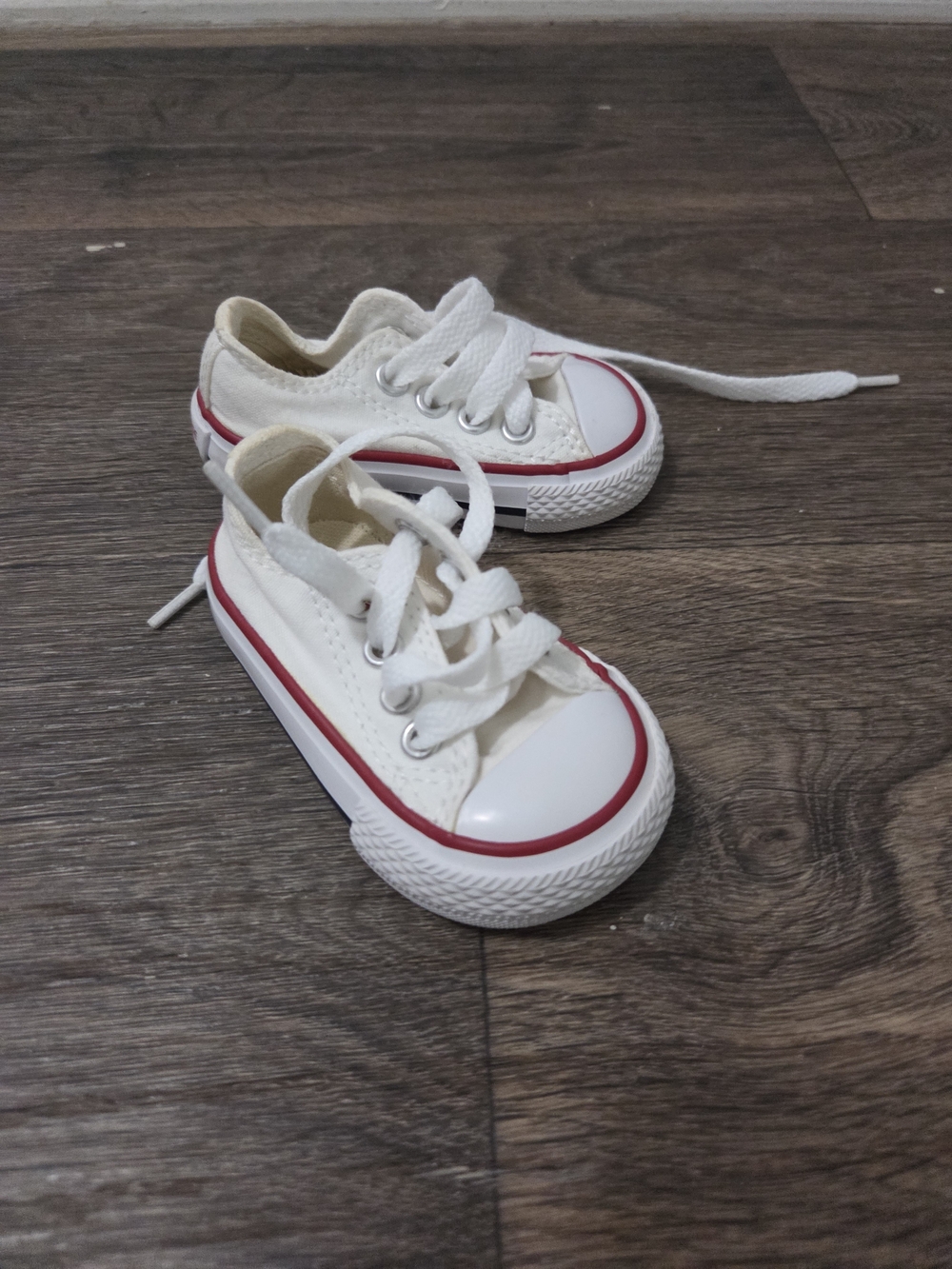 Converse 2M Kids White Canvas Sneakers with Red Stripe